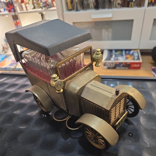 Vintage 1918 ford model - model, t