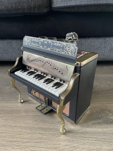Vintage 1950 japanese tin - vintage,